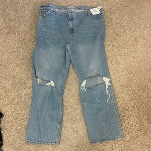 Abercrombie & Fitch NWT 90’s Straight Ultra High-Rise Jean